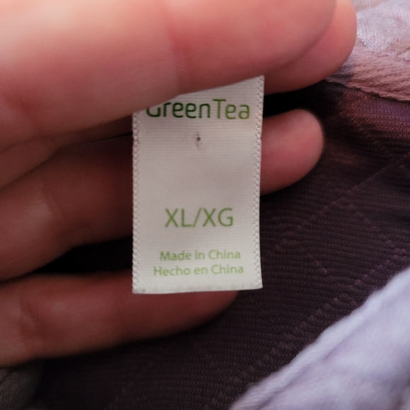 BNWOT Purple Quilted Sweater - XL - Picture 3 of 4